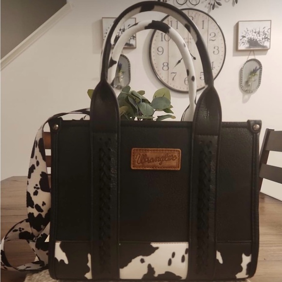 💕Wrangler Leather Cow Print Tote Bag NWT💕 - Picture 8 of 9